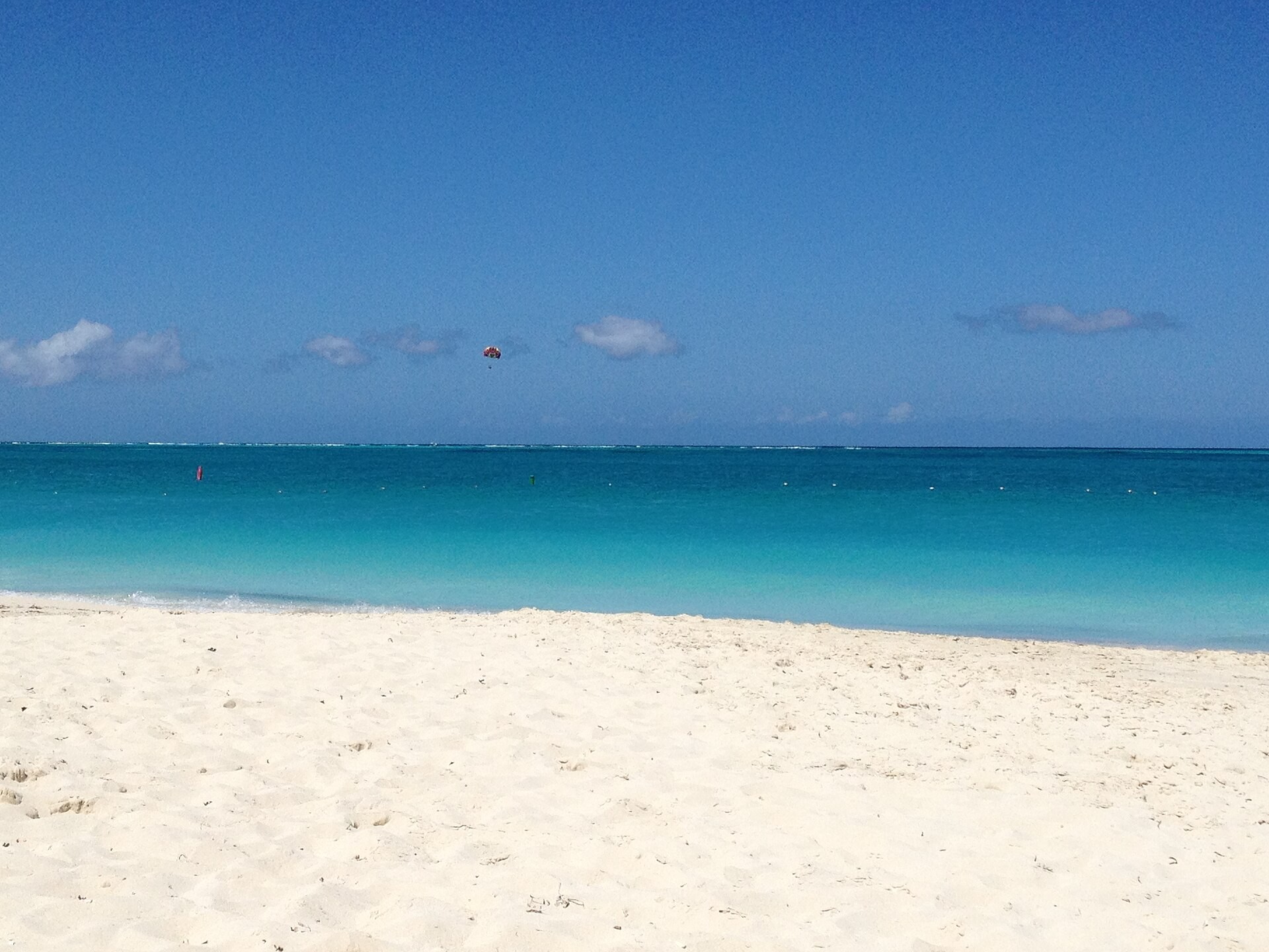 Turquoise water and white sand beach at Grace Bay in Turks and Caicos