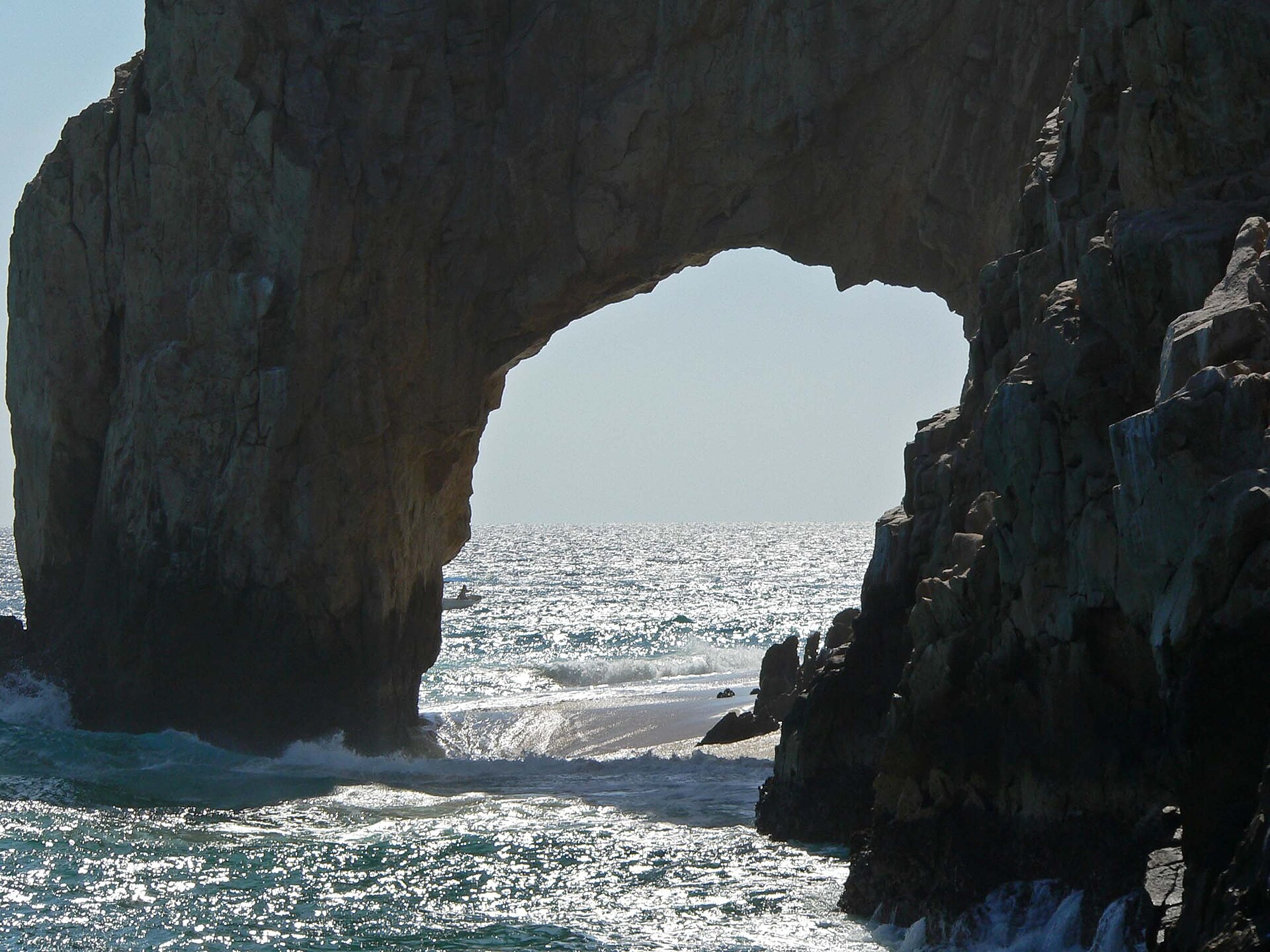 The rock arch at Land's End, Cabo San Lucas, with the Pacific beyond it