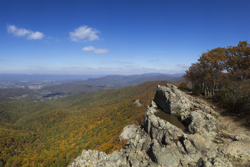 View from Little Stony Man cliffs over the Shenandoah Valley, Shenandoah National Park